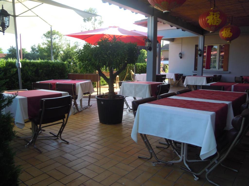 Hotel Cuulong Labarthe-Inard Exterior foto